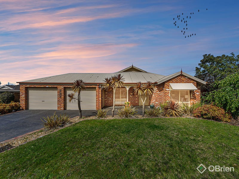 10 Hampton Court, Beaconsfield, VIC 3807