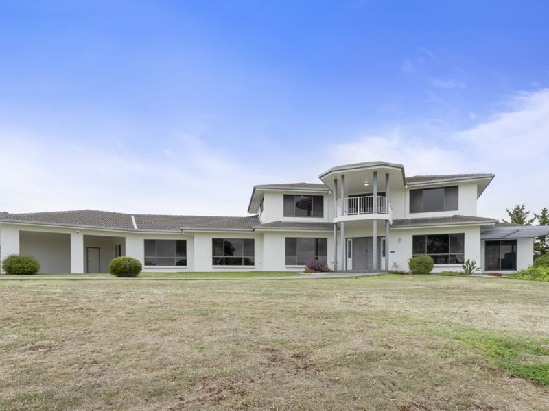 24 Manning Boulevard, Darley, Vic 3340 Property Details