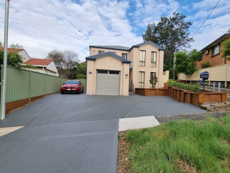 7 Sunset Boulevard, North Lambton, NSW 2299