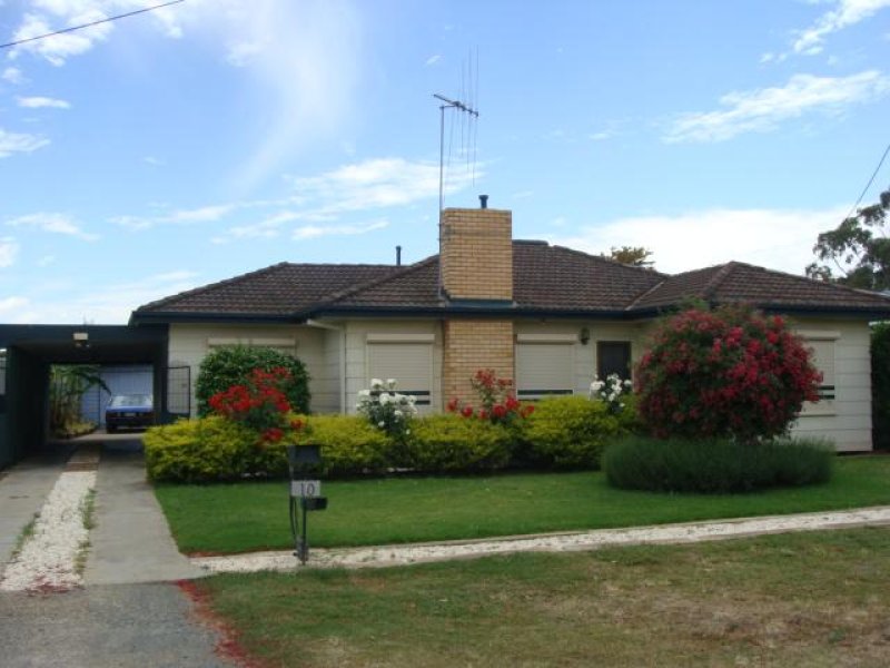 10 Simmie Street, Echuca, Vic 3564 Property Details