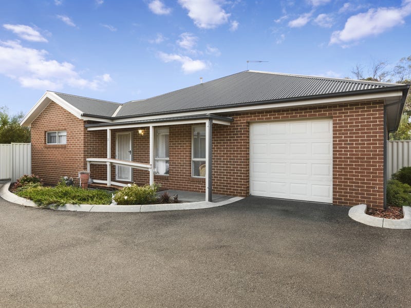 3/76 Barry Street, Romsey, Vic 3434 House for Sale