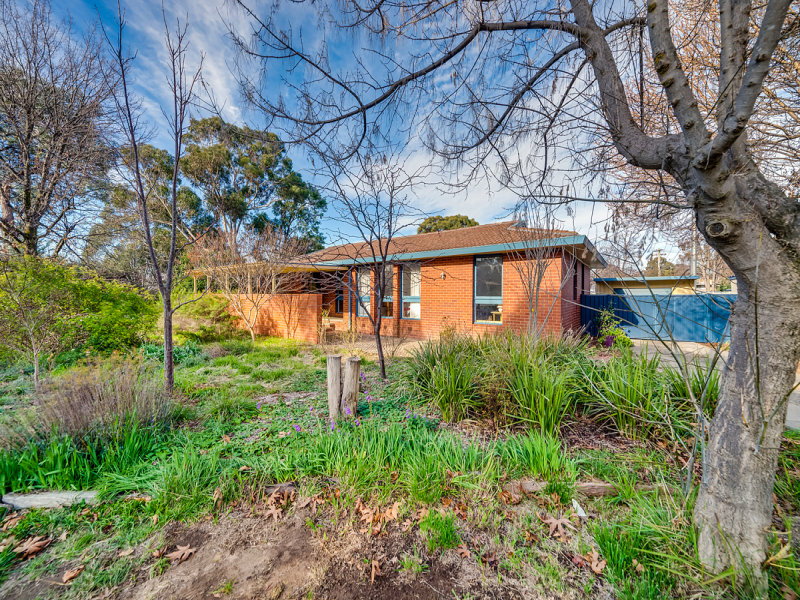 1 Phillips Place, Latham, ACT 2615