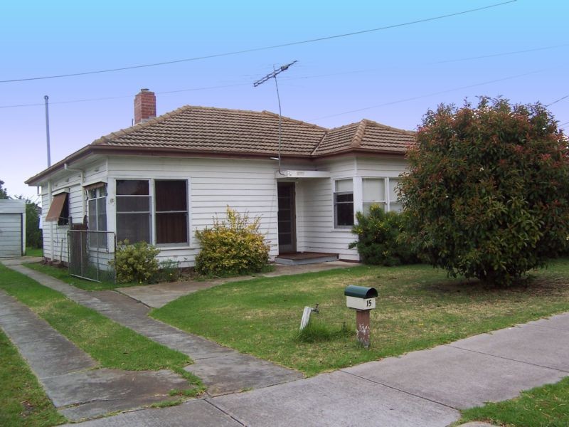 15 Robb Avenue, Hamlyn Heights, VIC 3215