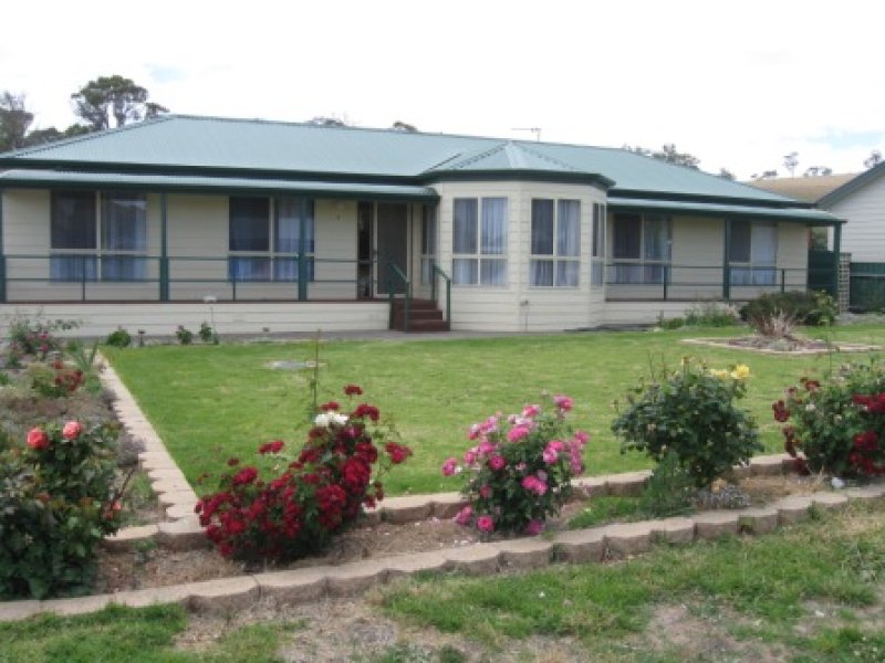 9 Wallman Street, Yankalilla, SA 5203 Property Details