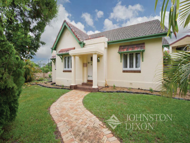 21 Hawken Drive, St Lucia, QLD 4067