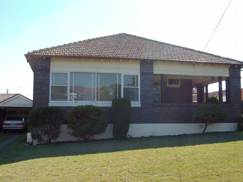 9 Farnham Avenue, Roselands, NSW 2196