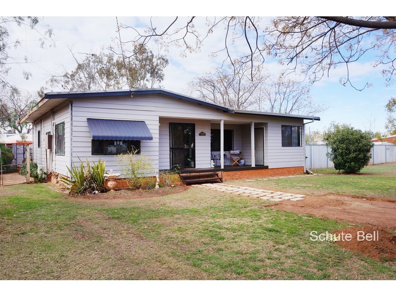 26 Enmore St, Trangie, NSW 2823 Property Details