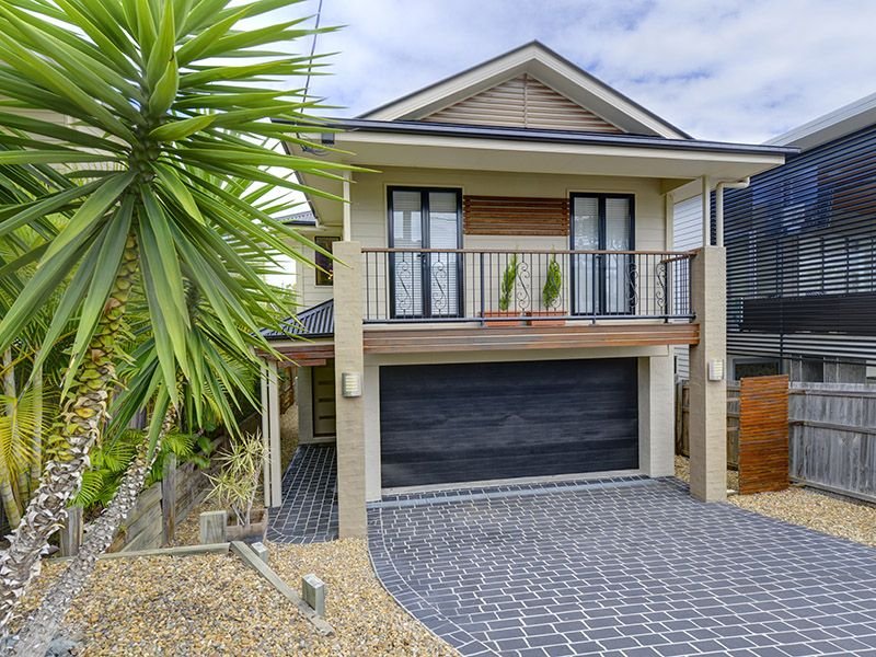 27 Brisbane Avenue, Camp Hill, QLD 4152