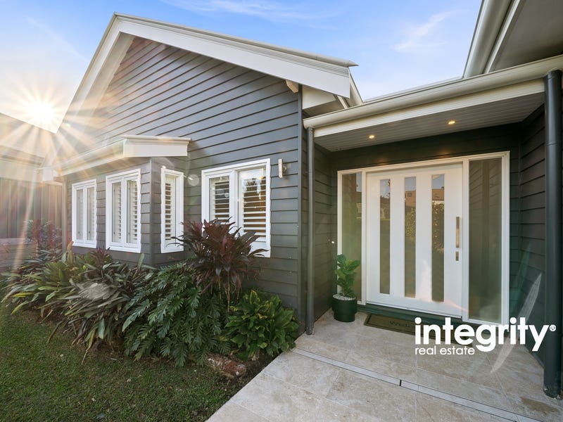 42 Banool Circuit Bomaderry Nsw 2541 Property Details