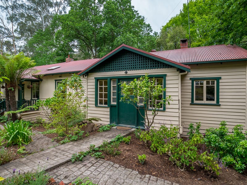 84 BelgraveGembrook Road, Belgrave, Vic 3160 Property Details