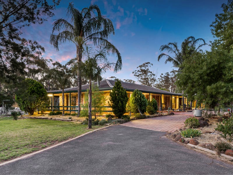 35 Fauna Way, Sebastian, Vic 3556 Property Details