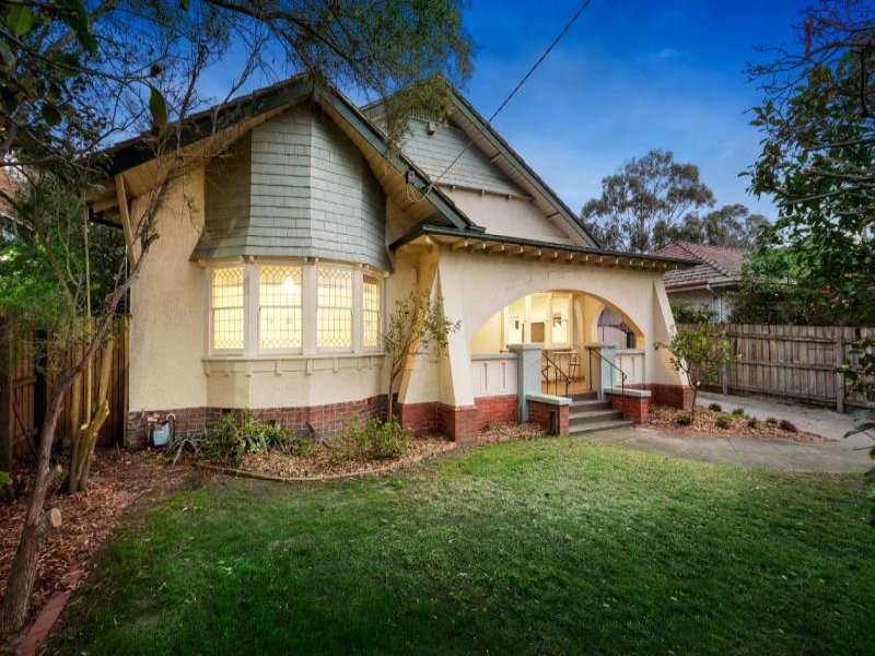 18 Hughenden Road, St Kilda East, VIC 3183