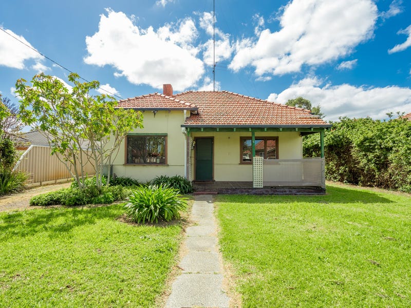 12 Harvey Street, Harvey, WA 6220