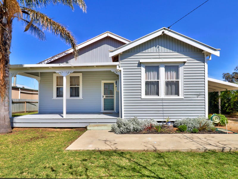 498 Henry Street, Deniliquin, NSW 2710 House for Sale