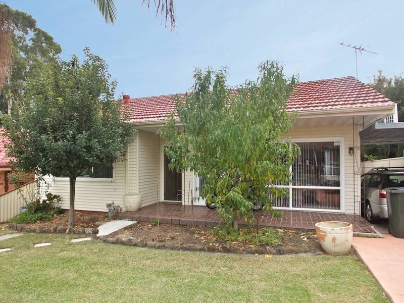 26 Macklin Street, Pendle Hill, NSW 2145