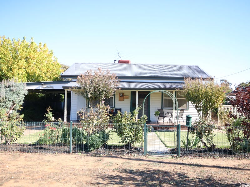 83 Michie Street, Elmore, Vic 3558 Property Details