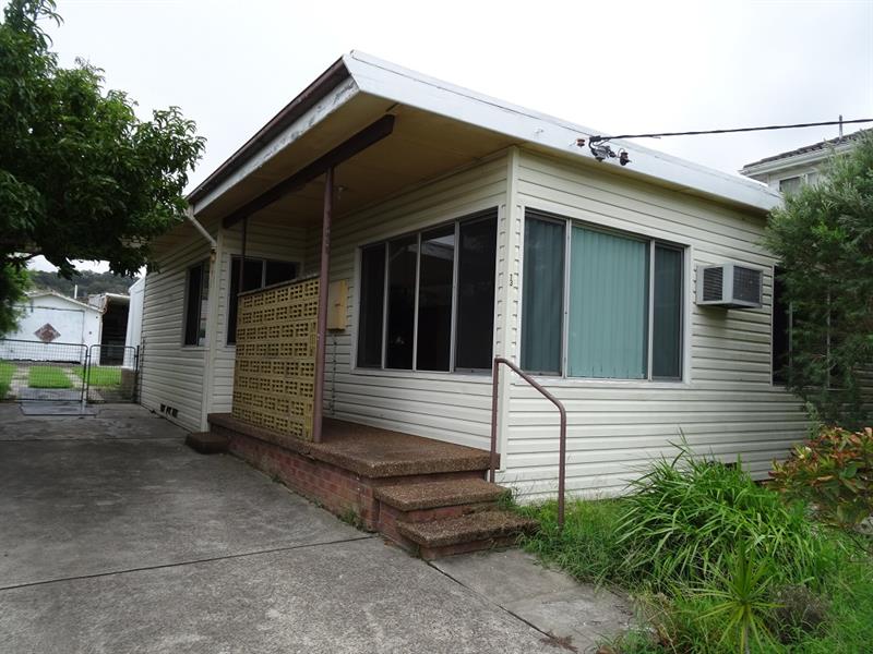 13 Seaman Avenue, Warners Bay, NSW 2282