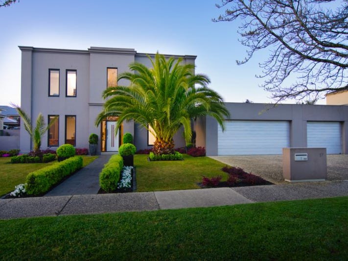 17 Lake Gardens Avenue, Lake Gardens, VIC 3355