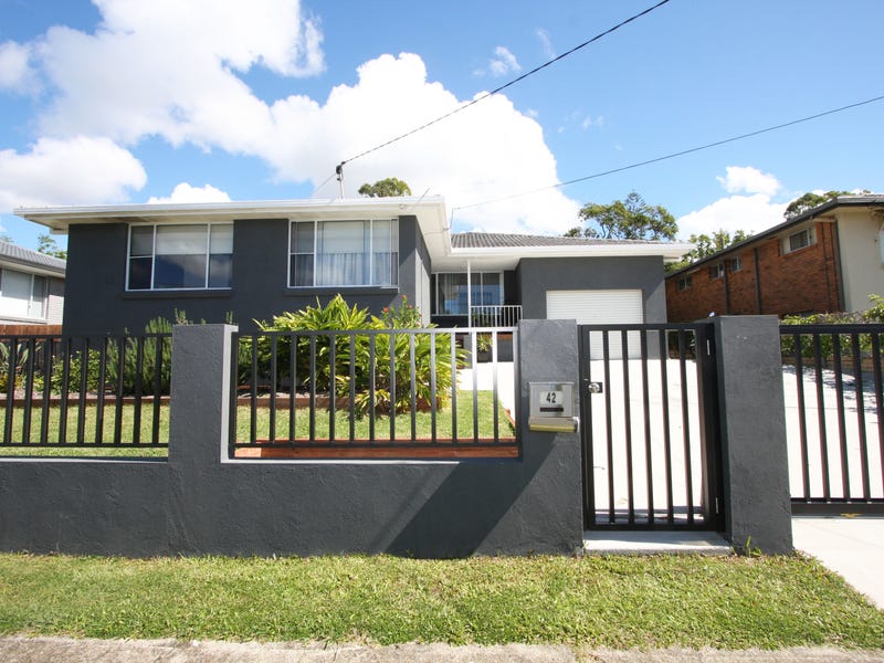 42 Freda Street, Ashmore, QLD 4214