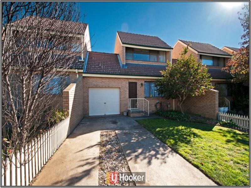 4/1 Donald Road, Queanbeyan, NSW 2620 Property Details