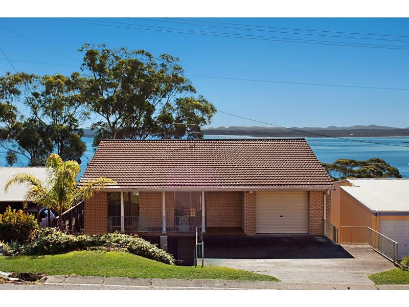10 Wallawa Road, Nelson Bay, NSW 2315