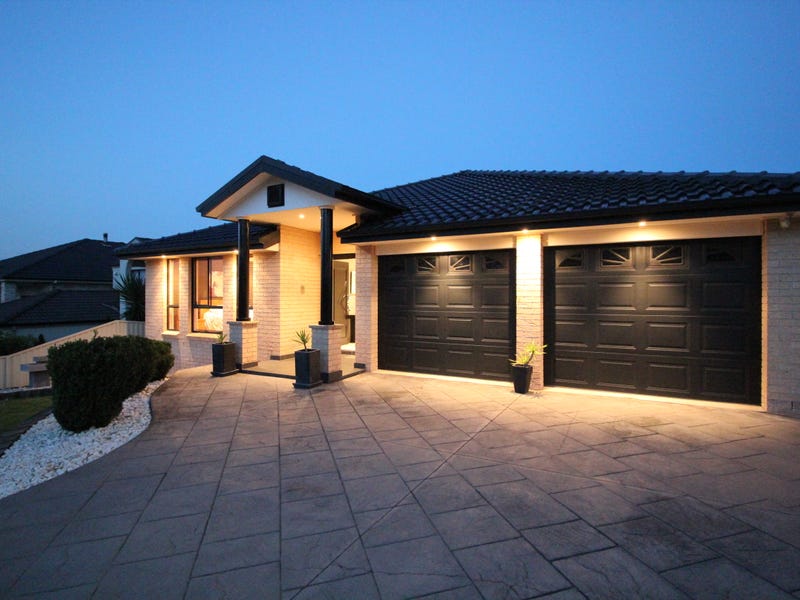 100 Carmichael Drive, West Hoxton, NSW 2171