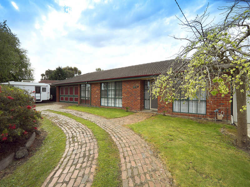 20 Cameron Way, Pakenham, Vic 3810 Property Details