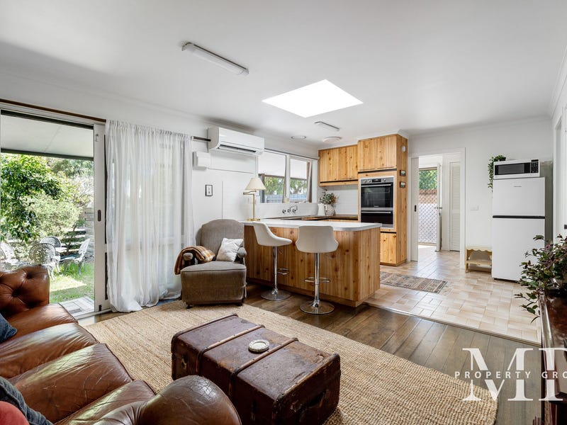 30 Moorfield Avenue, Rosebud, VIC 3939