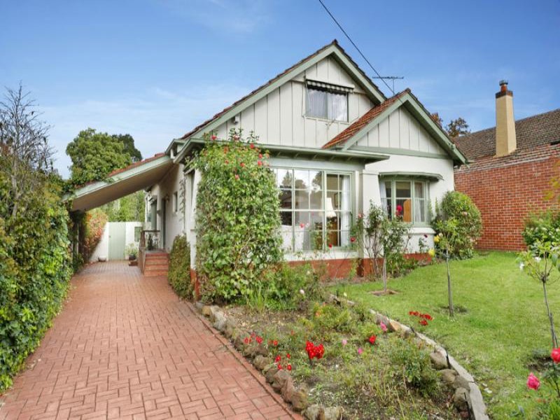 9 Brewster Street, Essendon, Vic 3040 Property Details