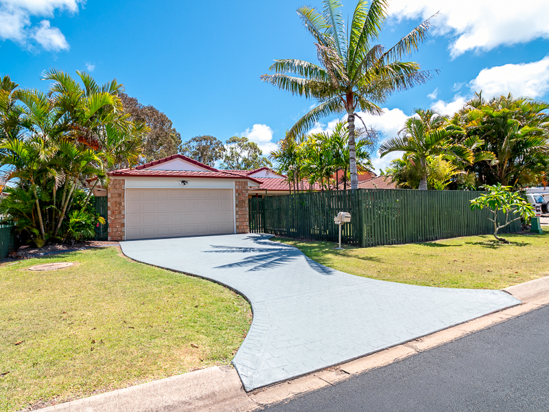 22 Lester Crescent, Torquay, Qld 4655 Property Details