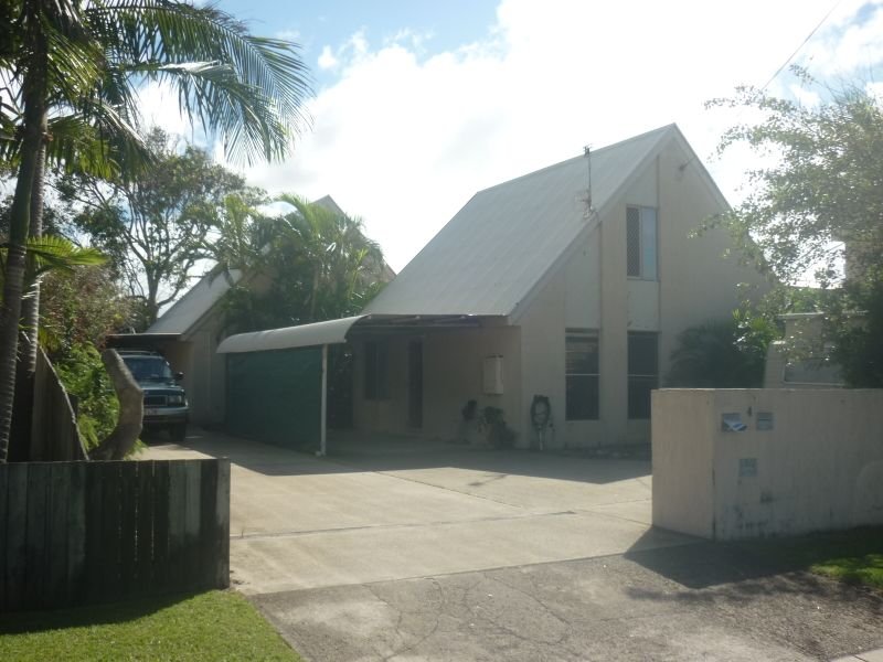 1/4 Lexie Street, Marcoola, Qld 4564