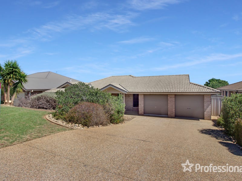 24 Kaloona Drive, Bourkelands, NSW 2650 House for Sale realestate