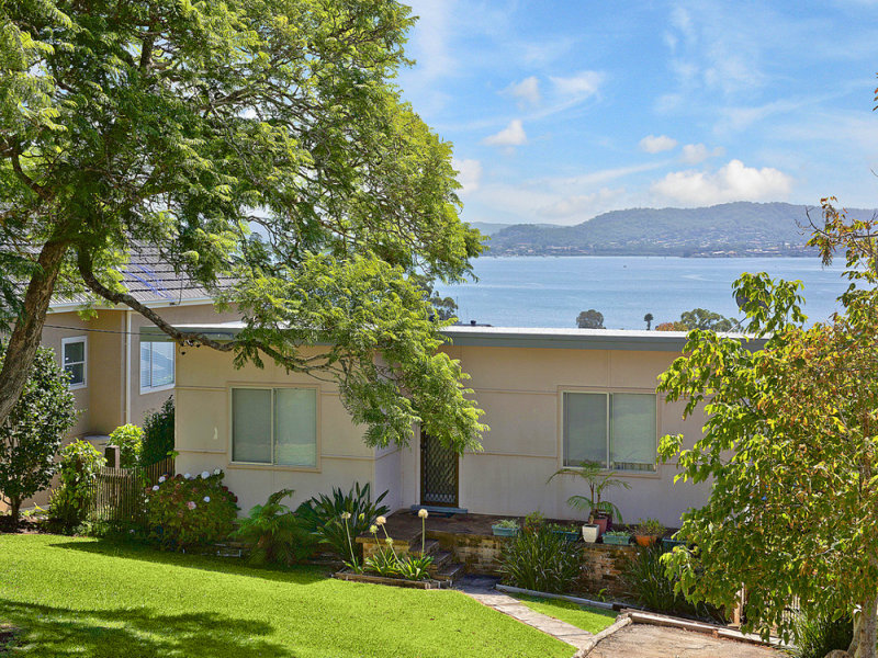 5 View Pde, Saratoga, NSW 2251 Property Details