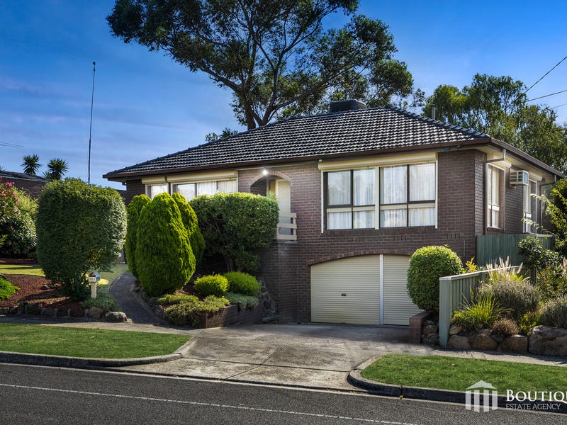 102 Outlook Drive, Dandenong North, VIC 3175