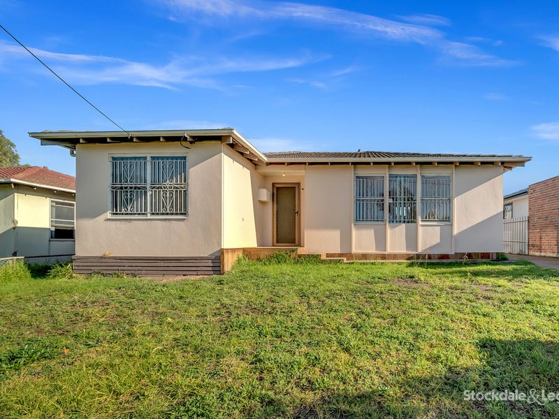 1/132 Bladin Street, Laverton, Vic 3028 Property Details