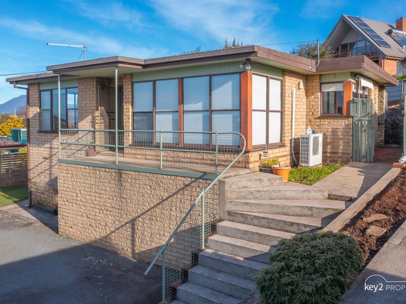 2/54 West Church Street, Deloraine, Tas 7304 Property Details