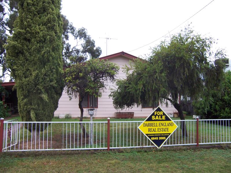 30 Simpson Street, Wellington, NSW 2820