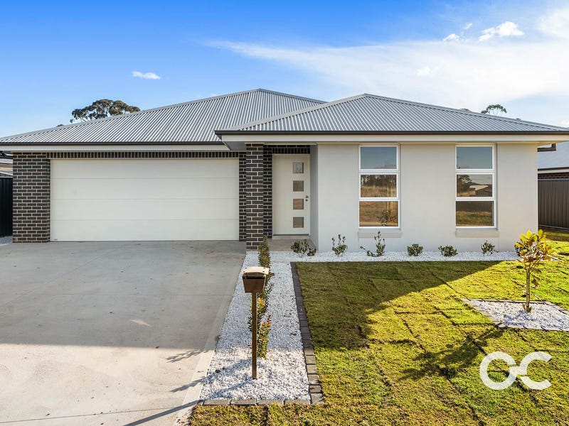 35 Buckland Drive, Orange, NSW 2800