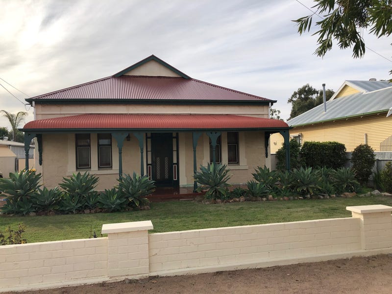 4 Balmoral Road, Port Pirie South, SA 5540