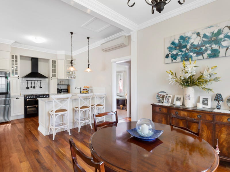 15 Churchill Street, Urangan, QLD 4655