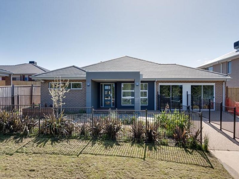 211 Cookes Road, Doreen, Vic 3754 Property Details