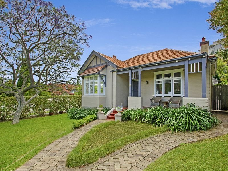 18 Montague Road, Cremorne, NSW 2090 Property Details