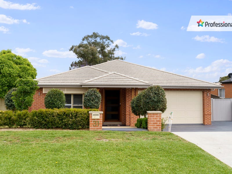 31 Ashcroft Avenue, Casula, NSW 2170