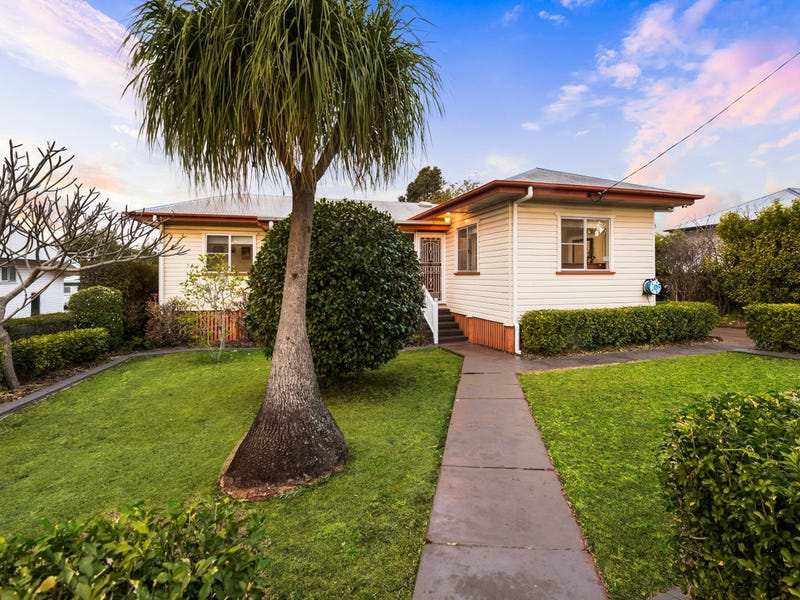 122 Ramsay Street, Centenary Heights, QLD 4350