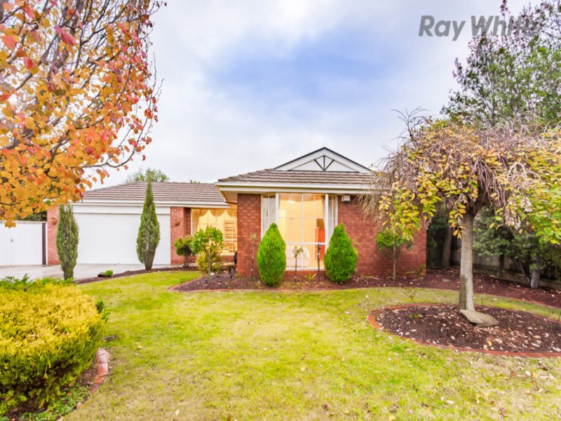13 Brogil Walk, Sydenham, VIC 3037