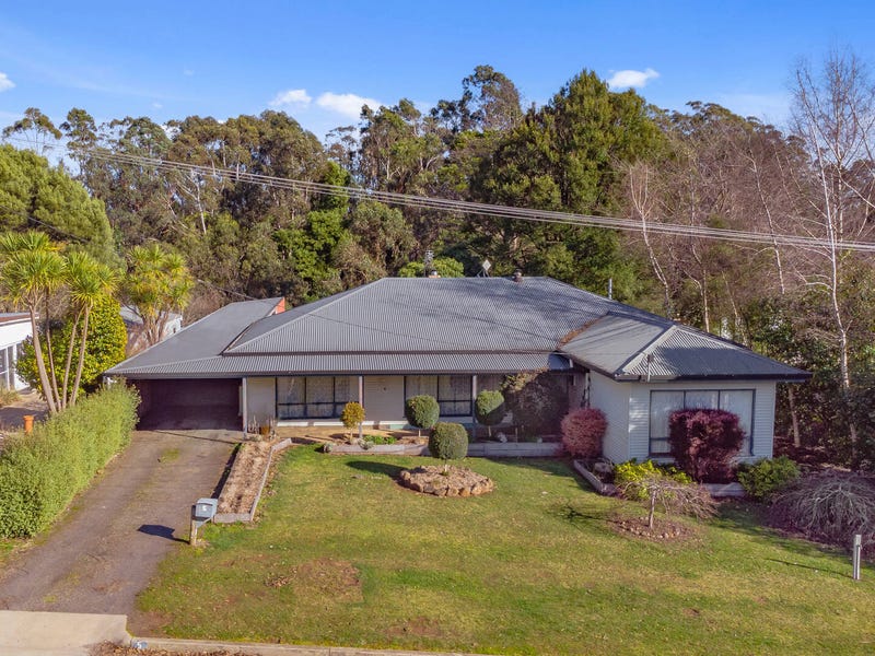5 Falls Road, Trentham, Vic 3458 Property Details