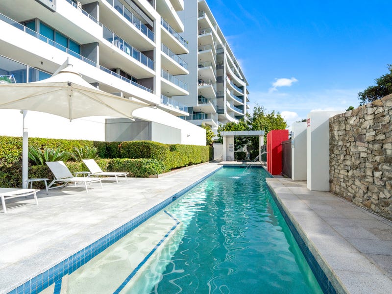 102/11 Compass Drive, Biggera Waters, QLD 4216