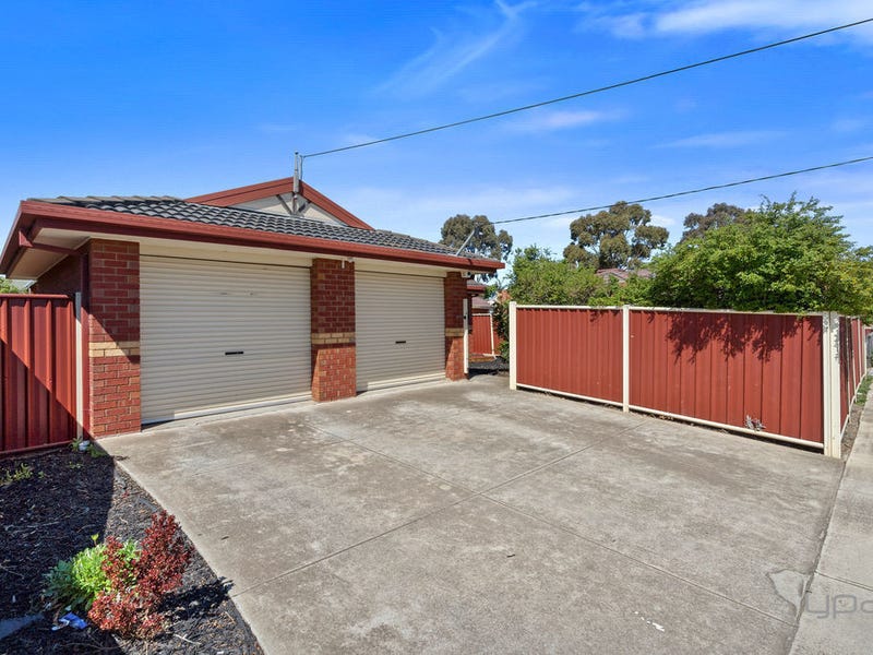 96 Rosella Avenue, Werribee, Vic 3030 Property Details