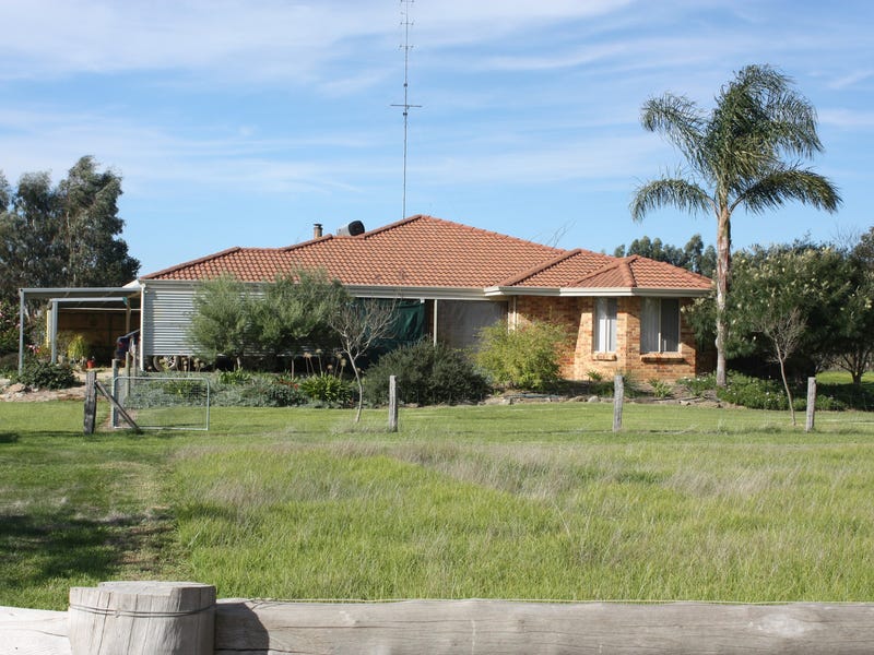 35 Lawley Road, Yarloop, WA 6218 Property Details