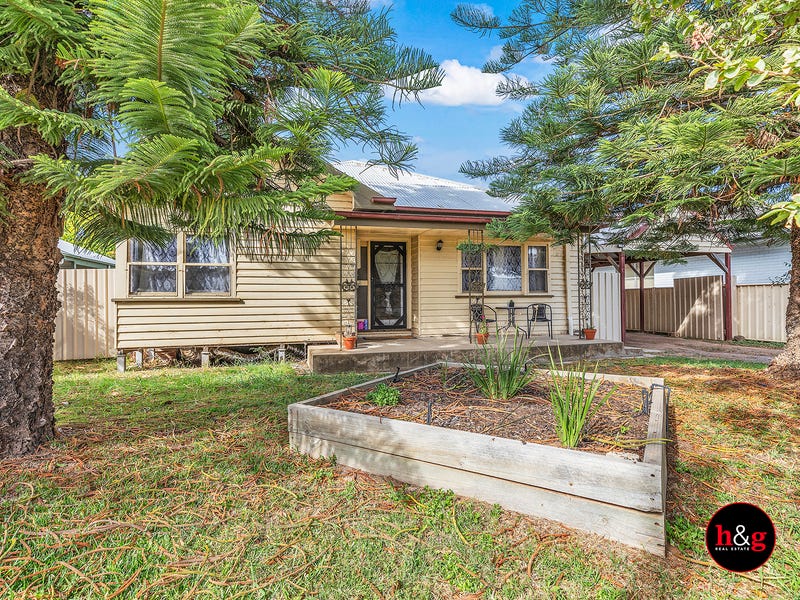 12 KatamatiteNathalia Road, Numurkah, Vic 3636 House for Sale